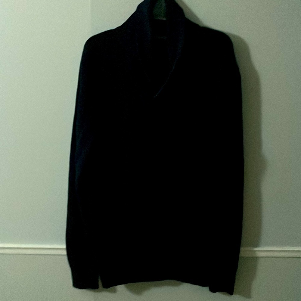 Van Heusen Long Sleeve Sweater EUC - Picture 4 of 5